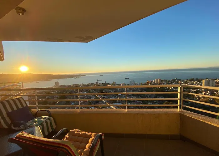 Hermoso Departamento En Valparaiso, Vista Al Mar.